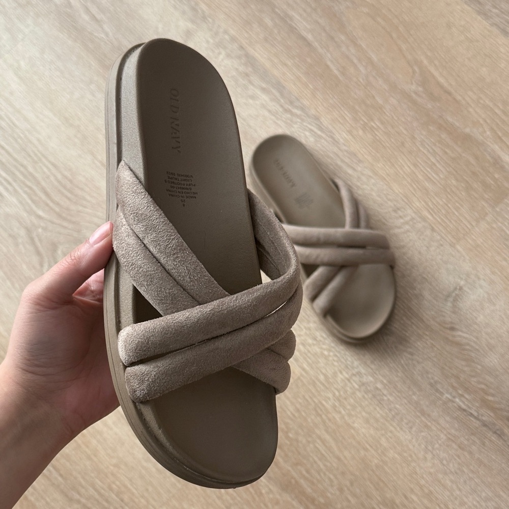 Old Navy Women's Beige Slide Sandals